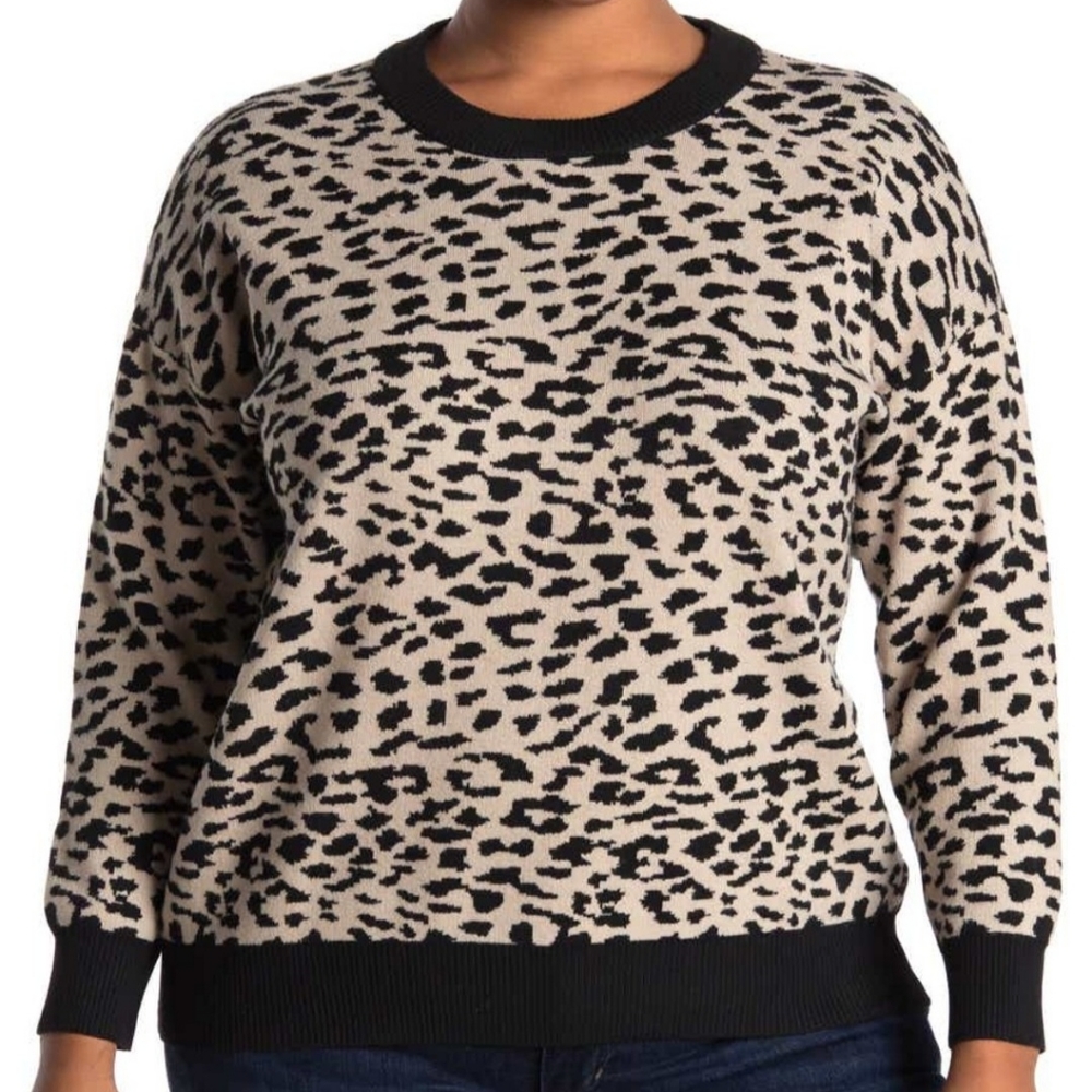 T Tahari Women's Cheetah  Black Crew Neck Sweater